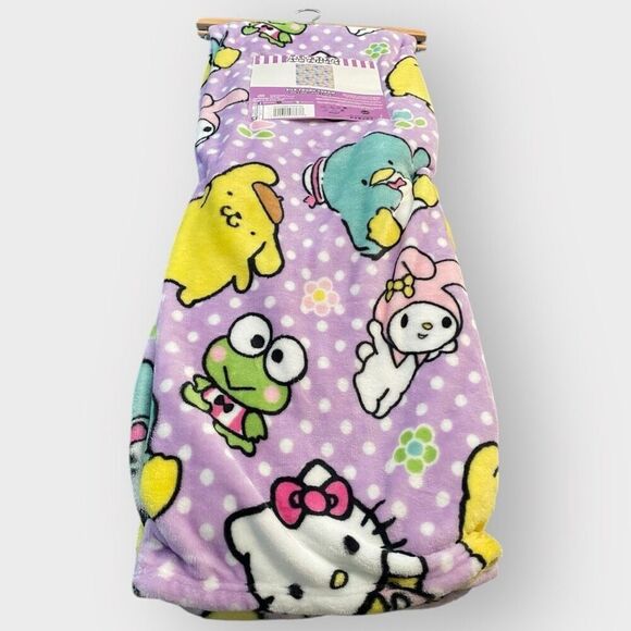 Hello Kitty And Friends Springtime 50”x70" Silk Soft Cloud Throw Blanket New - Picture 3 of 8